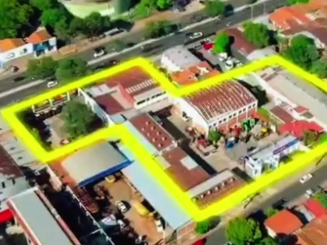 Vista aérea del terreno sobre Av. Eusebio Ayala, Asunción